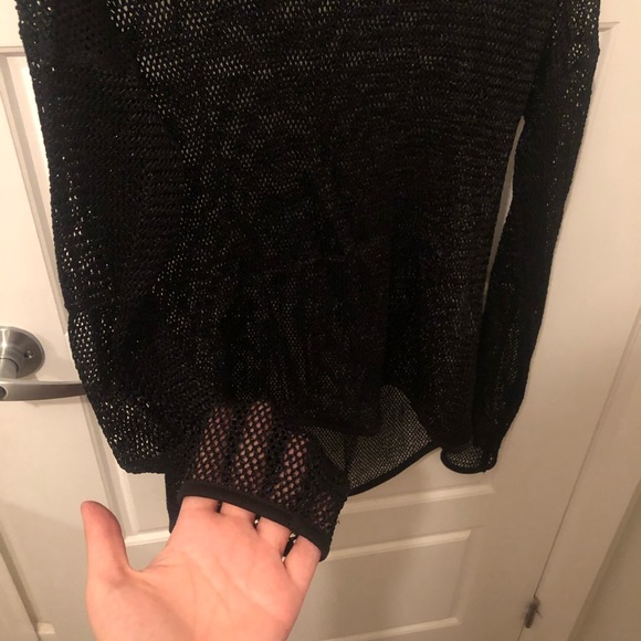 Cute black blouse - Picture 3 of 4